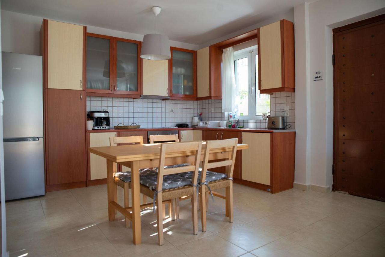 Apartament Vasiliki'S House Pórto Ráfti Zewnętrze zdjęcie